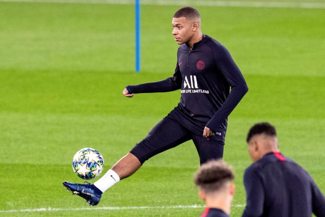 周琦5投2中仅得10分 罚球三不沾登上微博热搜